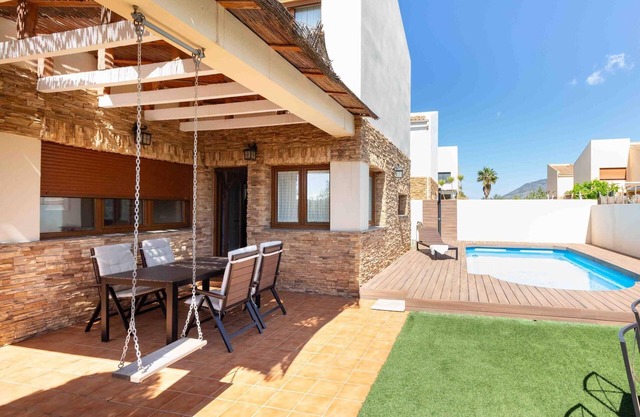 Modern House with swimming pool, garden, mountain views and barbecue