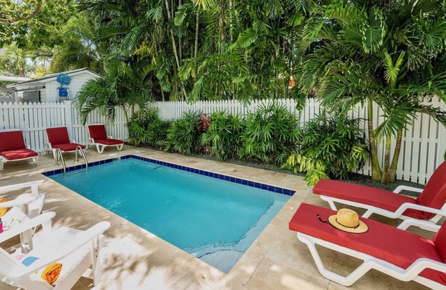*MODERN IN THE MEADOWS @ THE MEADOWS* Chic Private Home & Pool + LAST KEY SERV