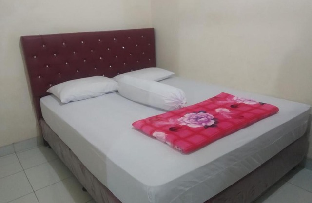 Modern indekos Cilegon Syariah Near Hospital Krakatau Medika Redpartner