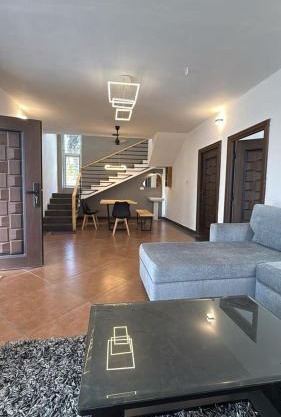 Modern Independent House