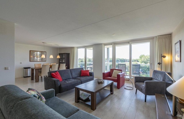 Modern Ingericht Appartement op Loopafstand van het Brede Zandstrand van Groote Keeten