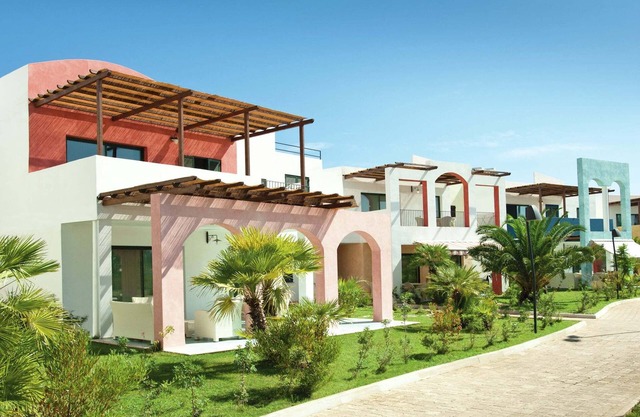 Modern Seaside Apartment