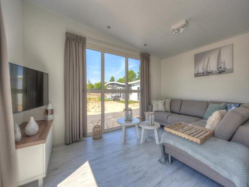 Modern lodge located 4 5 km from Rockanje