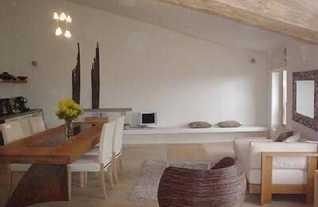 Modern Loft Apartment In The Heart Of 12th Century Vence
