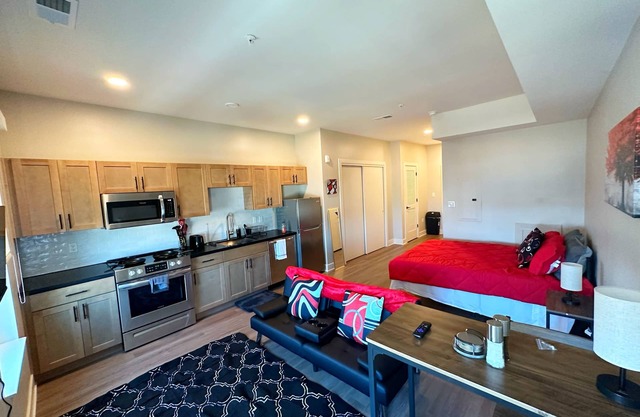Modern Luxe Studio Fishtown
