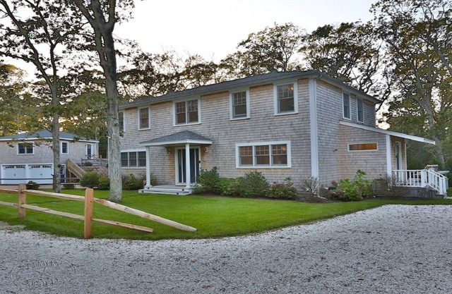 Modern, luxury 5-bed, 4.5-bath w/full basement! Now booking for 2025!