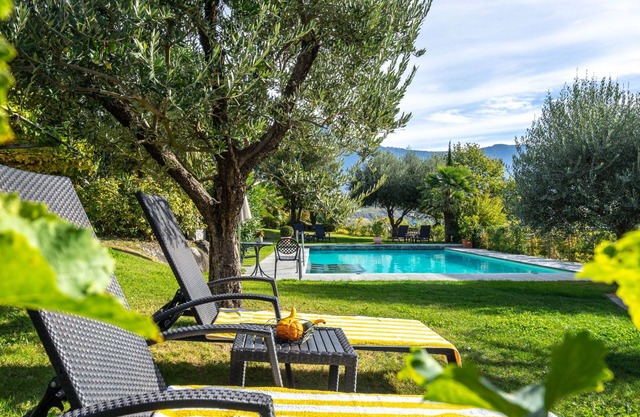 Modern luxury flat Pyropus with 12 sqm balcony and west-south panoramic view