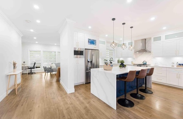 Modern Luxury ~ Gorgeous ~ BBQ ~ Workspace ~ EV!
