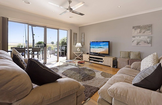 Modern luxury holiday property on the canals with stunning views