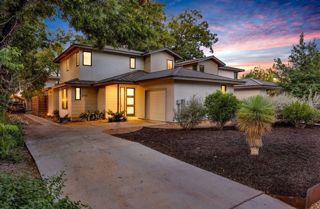 Modern Luxury House: East Austin