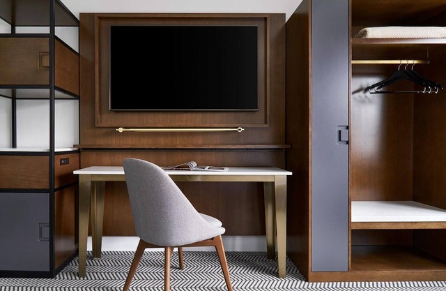 Modern Luxury in the Heart of Foggy Bottom DC - Pet Friendly - Relax & Enjoy!