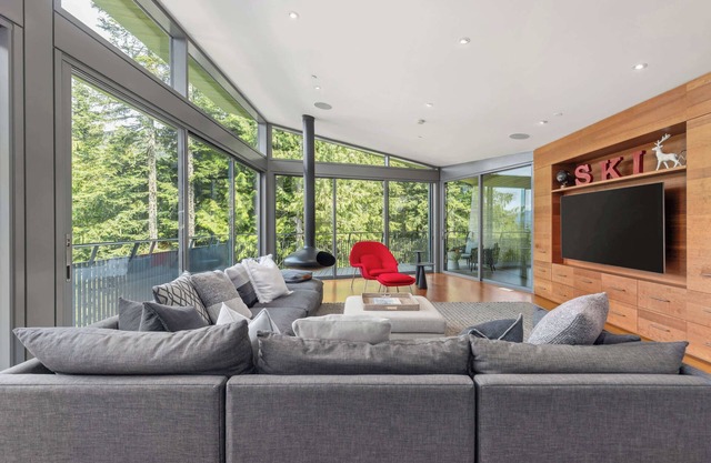 Modern Luxury, Ski-in/Ski-out, sunken hot tub