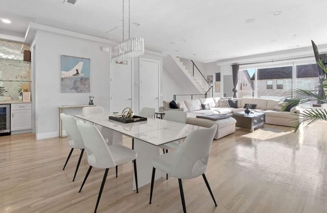 MODERN LUXURY Smart Home w/ Rooftop Terrace
