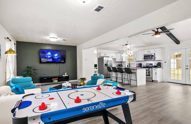 Modern Luxury with Cozy Vibes