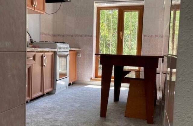 Modern Minimalistic 3-Room Apartment, near Soccer Stadion, Public Park, Malls
