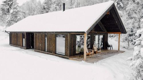 Modern Mountain Cabin - Sauna - 5 Bedrooms - Sleeps for 10