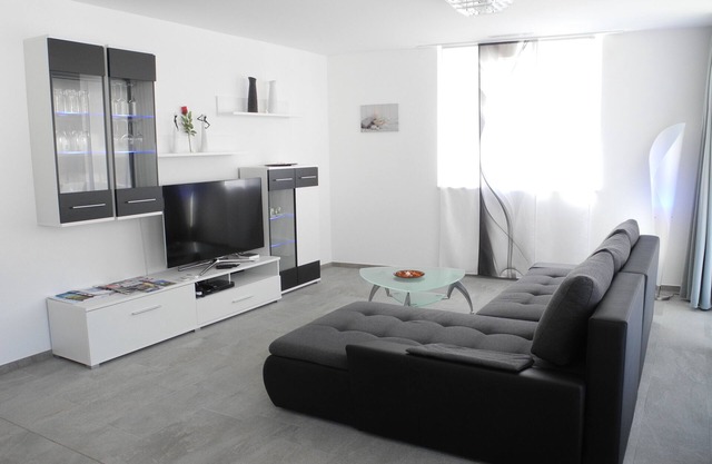 Modern, new 3.5-room apartment in brig with fantastic views of the mountains