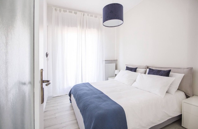 Modern newly renovated apartment near Como