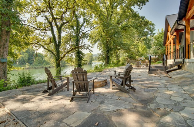 Modern Norfork River Cabin Rental w/Shared Dock!