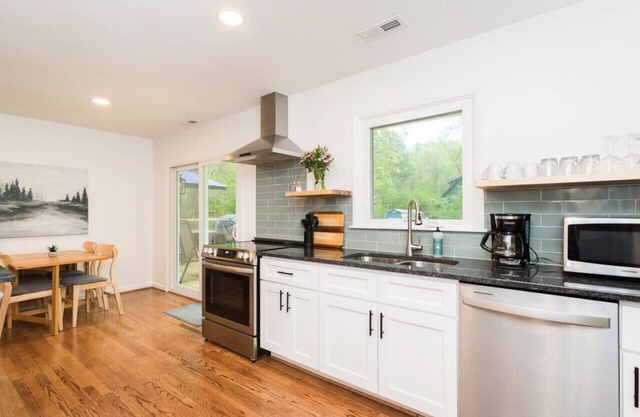 Modern Oasis close to UNC Stadium