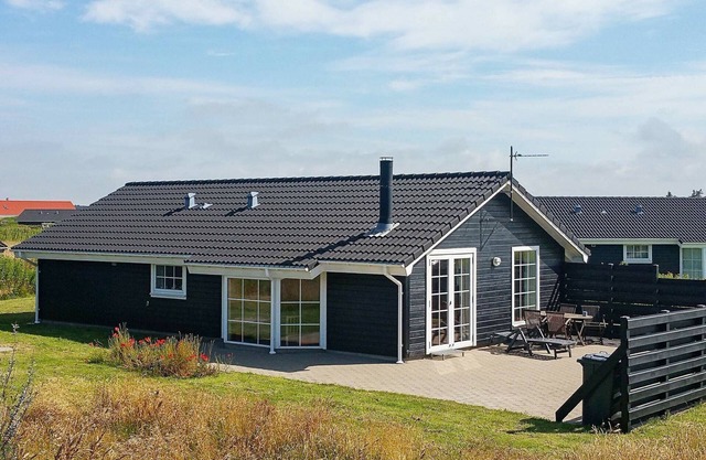 Modern Oasis in Scenic Lokken-By Traum