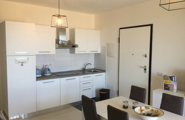 modern one bedroom apartment a few km from the sea