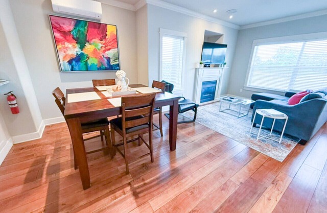 Modern Portland Condo | Near Zupan’s, OHSU, River Trails, Dining & Skyline Views