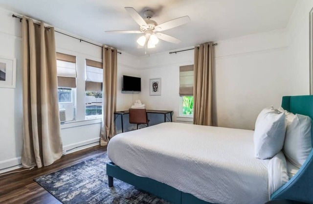 Modern Private Room in a Shared Home at Lafayette