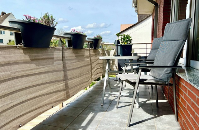Modern & quiet apartment | balcony | Netflix