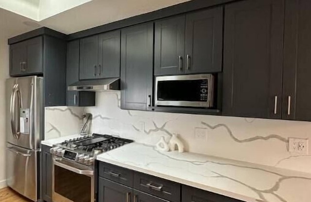 Modern, Renovated 5b/3ba near Apple, Kaiser