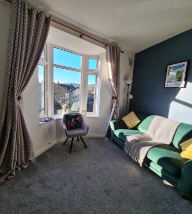 Modern River View Mytholmroyd Apartment
