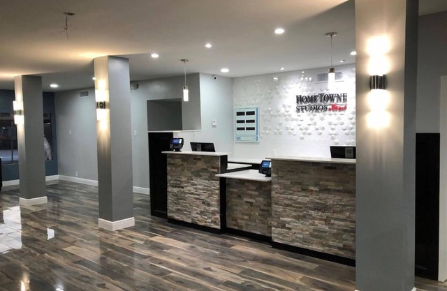 Modern Room Near Downtown – Perfect for Extended or Short City Stays