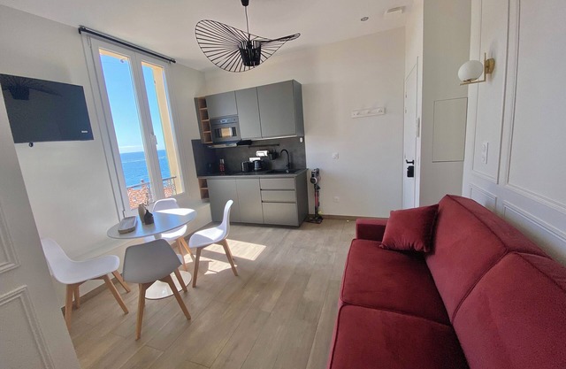 🏁 Modern Sea-View Flat – A/C, High-Speed Wi-Fi – 15 min walk from Monaco GP F1