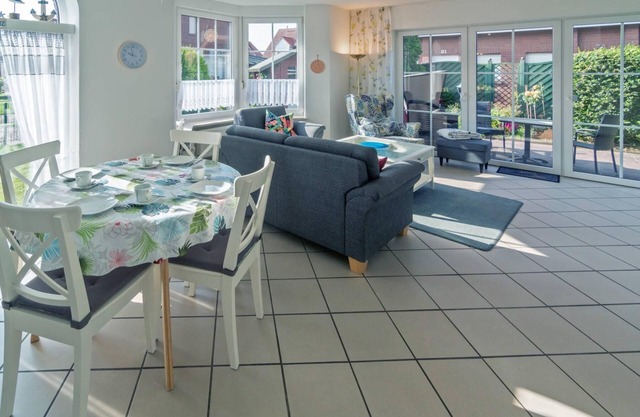 Modern semi-detached house Albatros in a quiet residential area