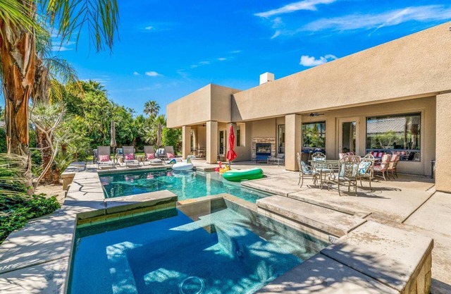 Modern Serenity, The Perfect Getaway, WOW Amazing Private Estate.