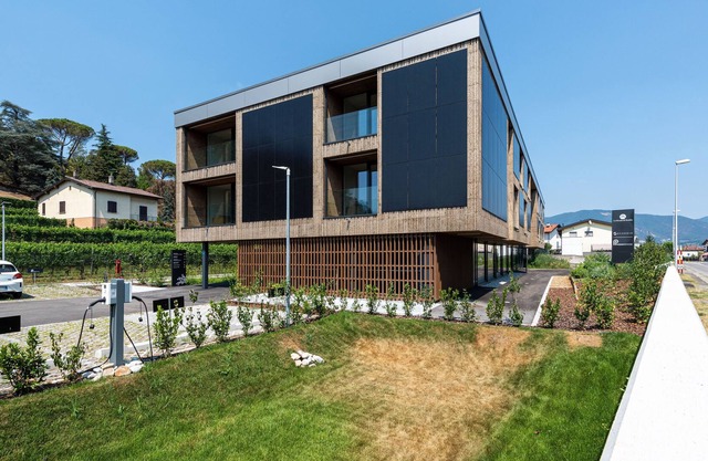 Modern, simple and super-equipped style apartment