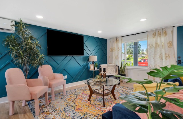 Modern, Sleek, Comfortable & Pet Friendly!