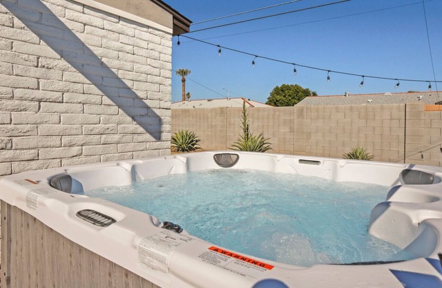 Modern SoScott Home HotTub Scottsdale Tempe