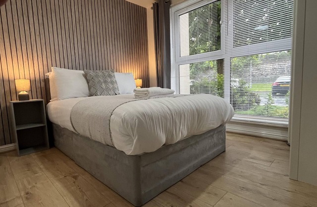 Modern Spacious Apartment in Private Grounds