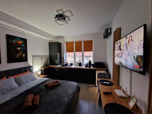 Modern Studio 2