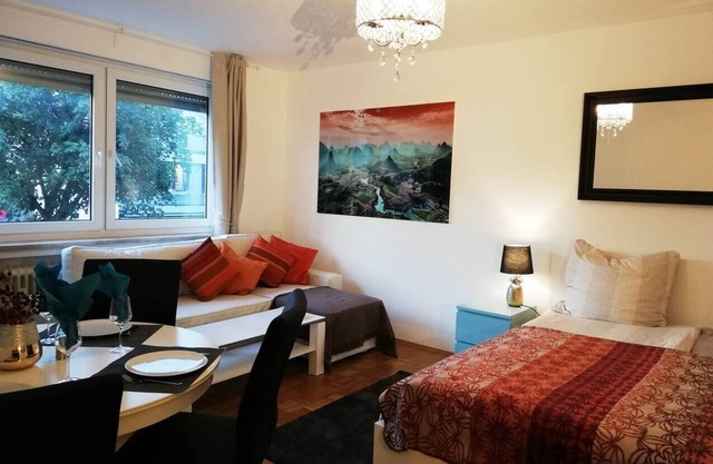 Modern Studio Flat in Dachau – 20 Min to Munich