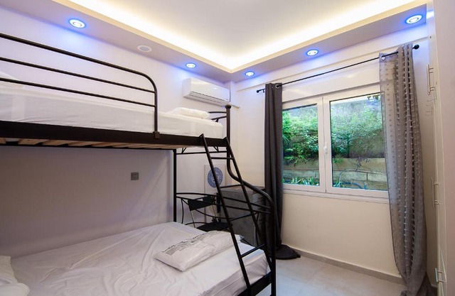 Modern Studio for 4 in Glyfada