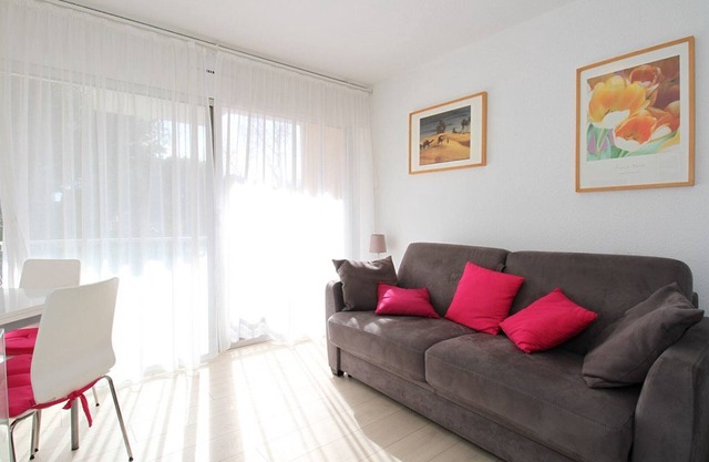 Modern Studio with Terrace, AC, and Parking