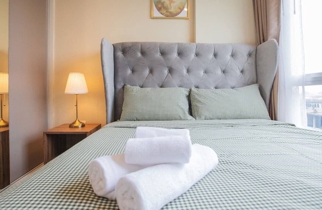 Modern style condo for 4 PPL - 2 units room