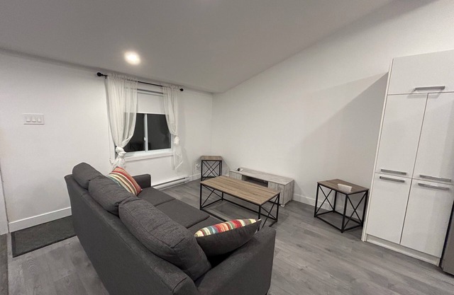 Modern suite near the mountain