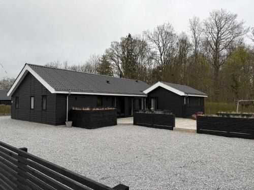Modern Summer House In Pøt With Spa & Sauna
