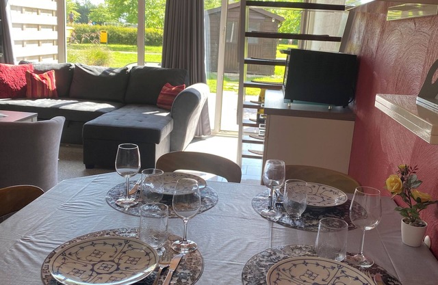 Modern, sunny FH by the sea family-friendly top-renovated 7.-14.9.25 Last min.