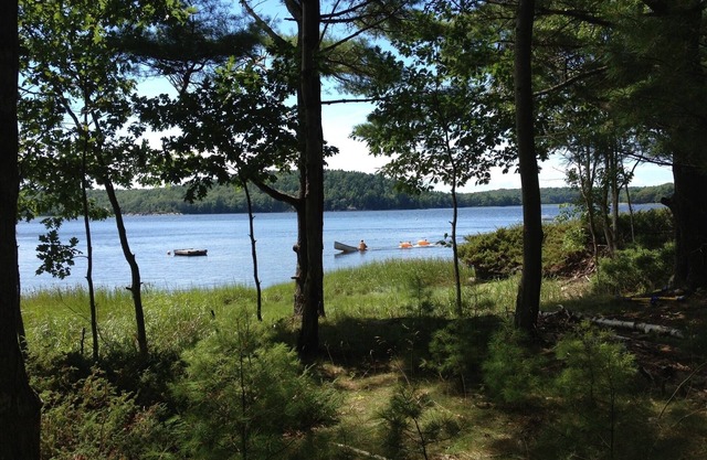 Modern, Sunsets, Solitude, Swimming, Boating, close to Lobster and State Parks!