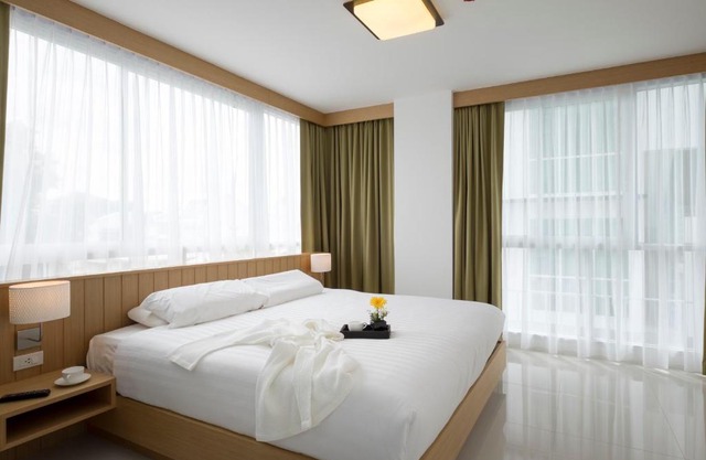 Modern Thai Suites