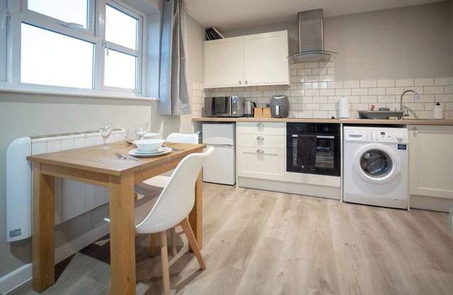 Modern Town Centre Apartment